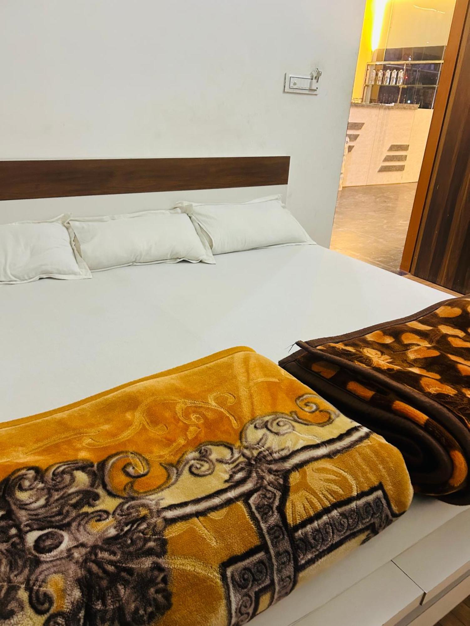 Milan Hotel & Restaurant Sikar Dış mekan fotoğraf